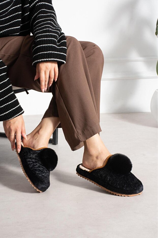Women's Black Pompom Detailed Winter, Comfortable Home Slippers