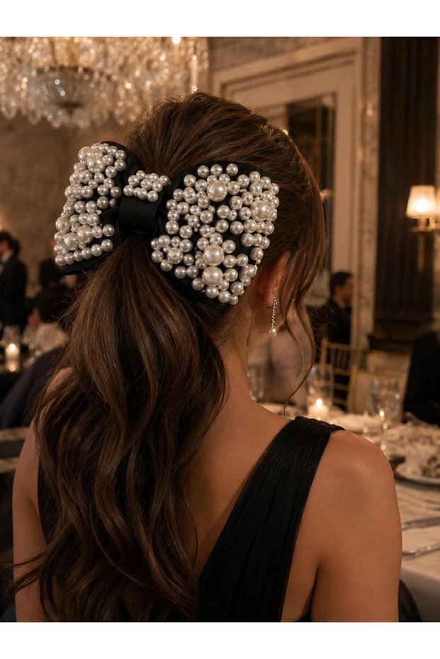 Large Size Luxurious Pearl Bow Hair Clip with Pearl Detail
