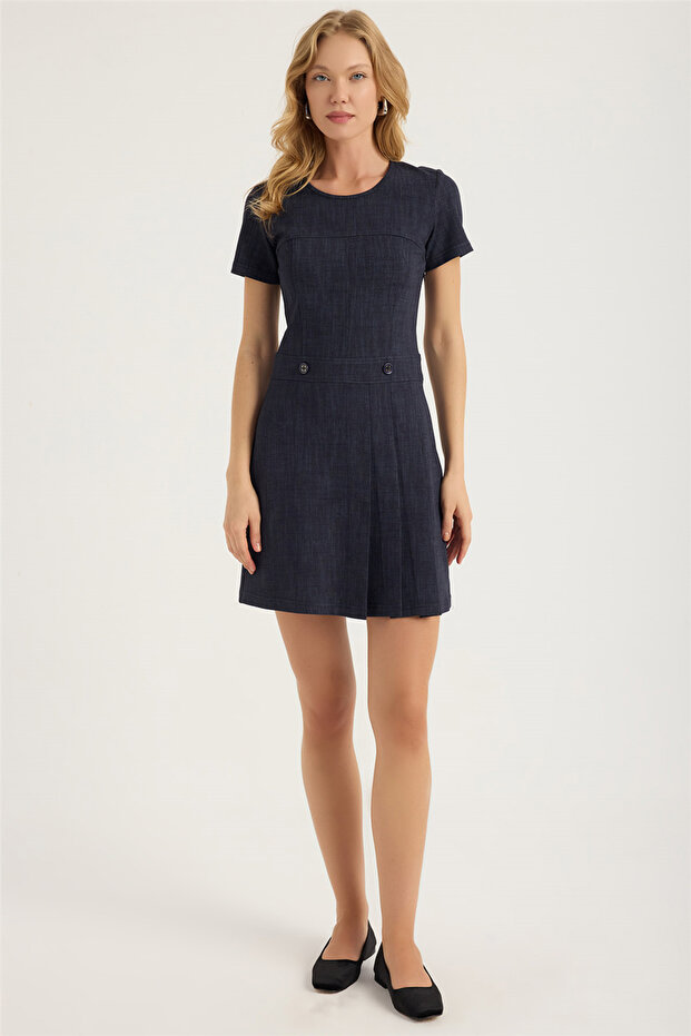 Short Sleeve Round Neck 3 Pleated Dress