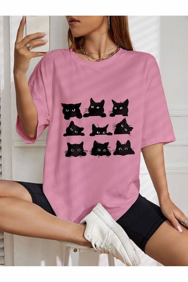 Oversized 9 cat Printed t-shirt
