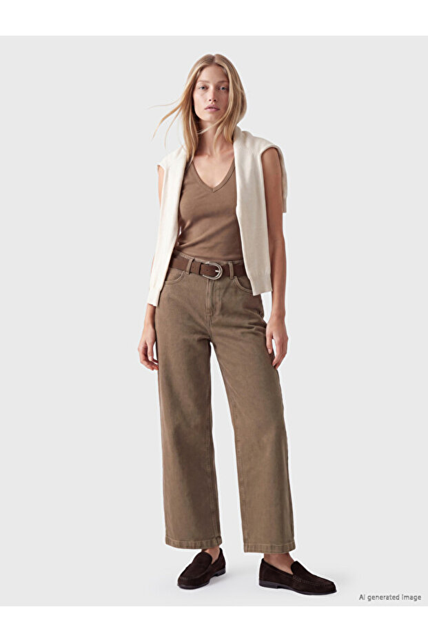 Esvab • Modern & Distinctive Nexa Belted Culotte Jean