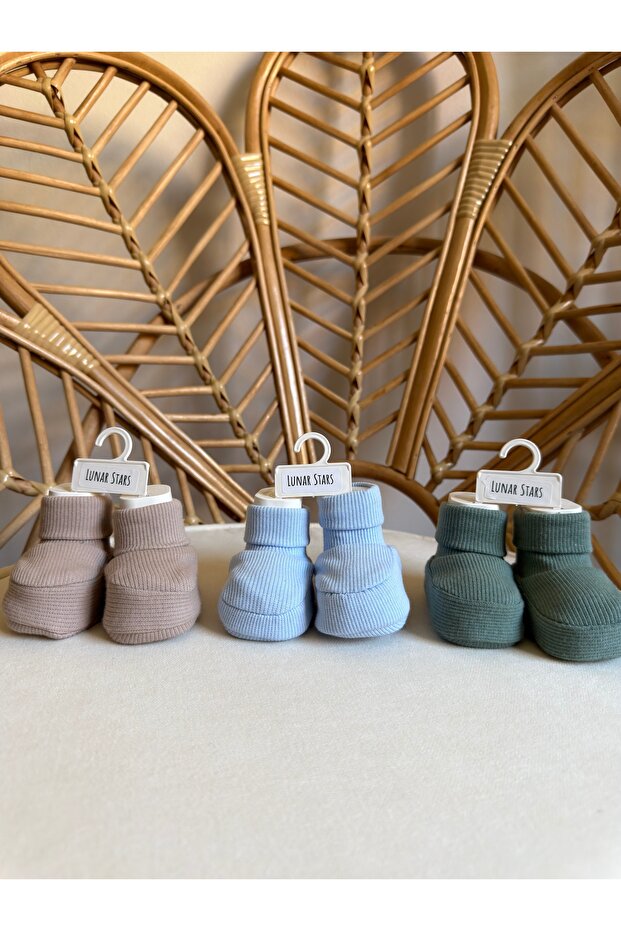 100% Cotton Soft Textured 3-Piece Baby Booties Set