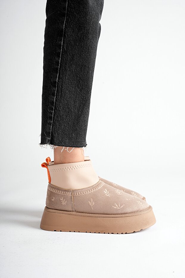 Women's Mink Suede Embroidered 5cm Thick Sole Casual Winter Boots