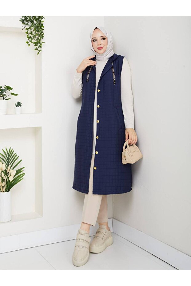 Women's Quilted Vest with Hood, Oversized Size