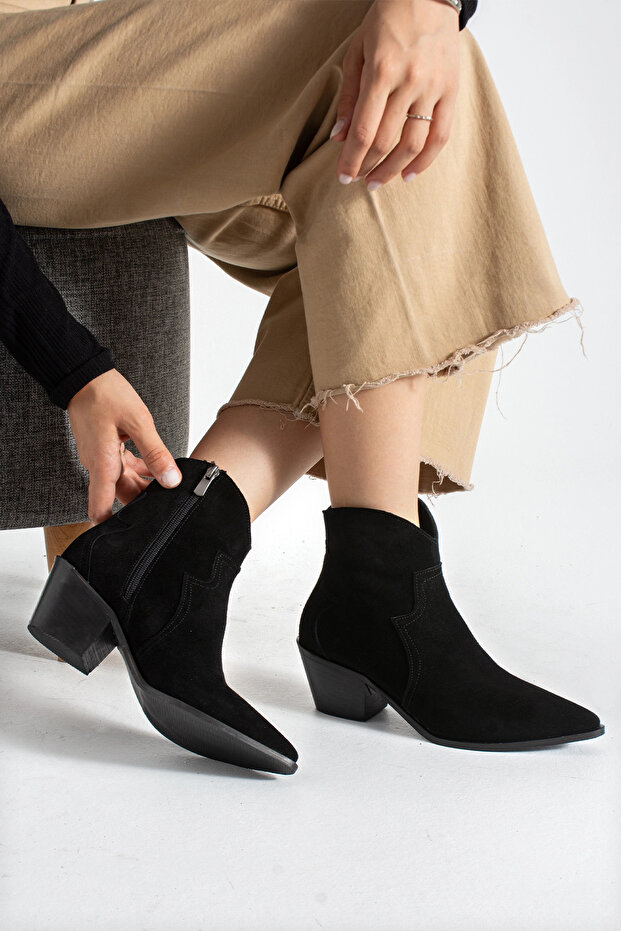 Merlot Western Black Suede Boots