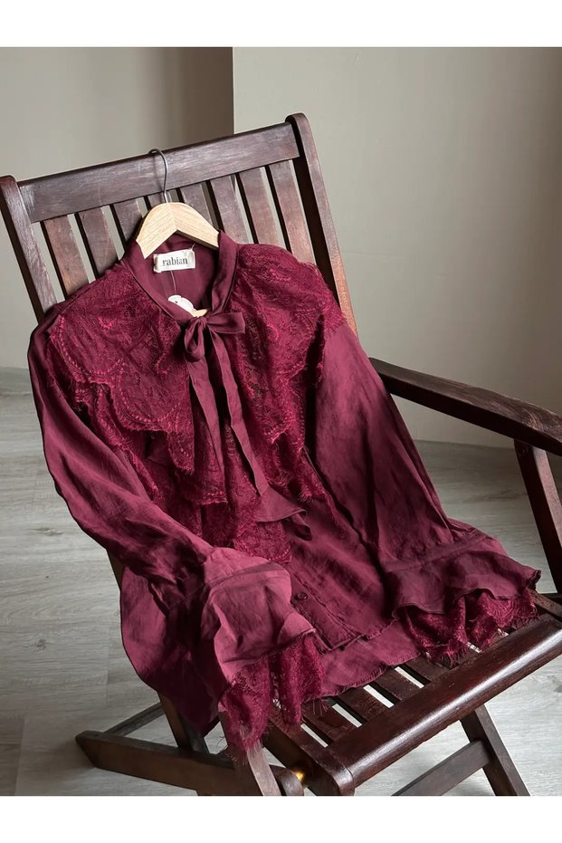 Modal Shirt with Tulle Detail on the Collar