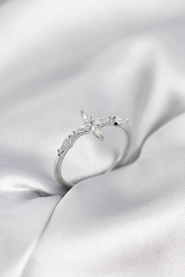 Star Model Zircon Stone Silver Color Women's Ring Tj-Byk3974