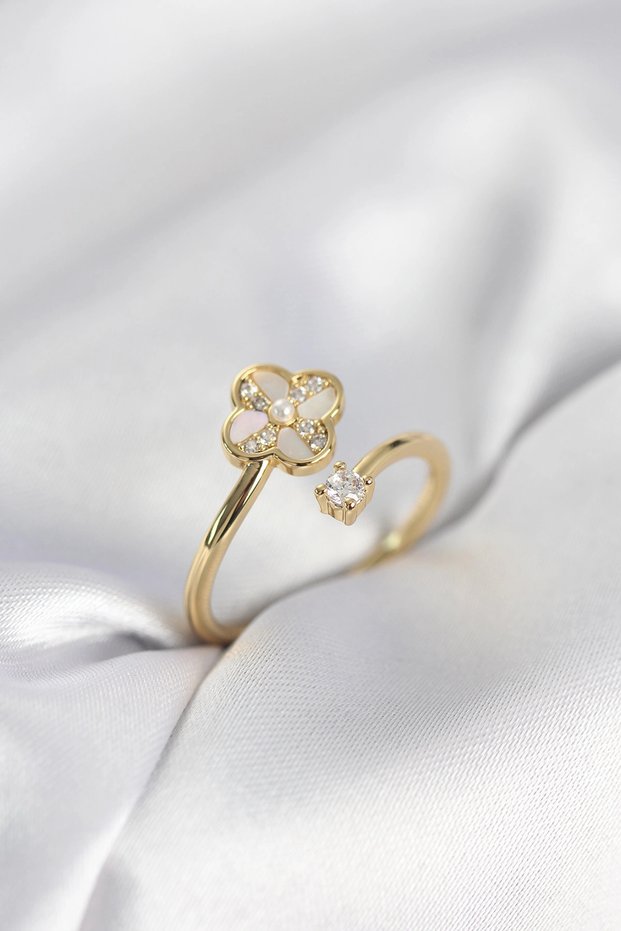 Gold Color Zircon Stone Clover Model Women's Ring Tj-Byk4005
