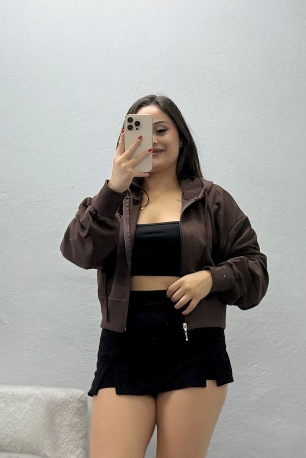 Women's 3 Thread Non-Threaded Balloon Sleeve Crop Sweatshirt Light Brown