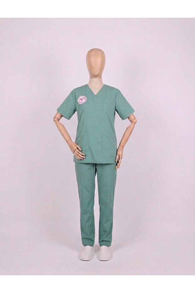Surgical Room Uniform with Pocket, Compliant with New Regulations