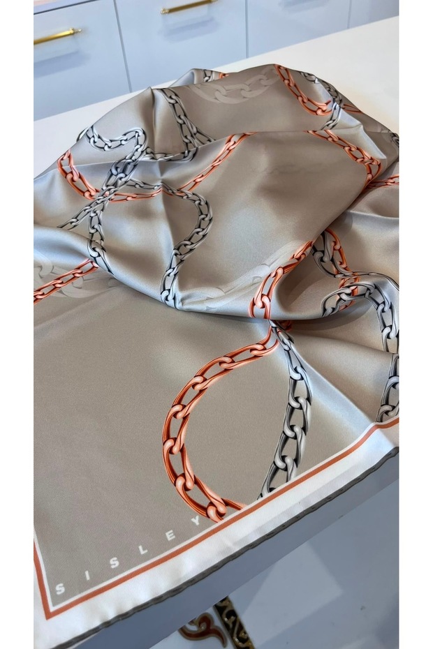 Twill silk scarf