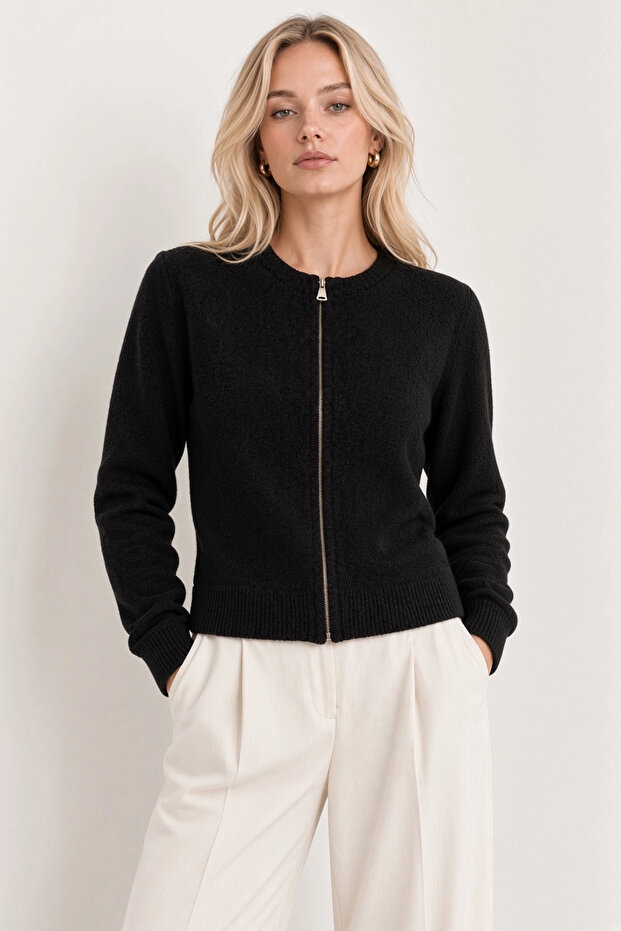 Women's Black Zippered Crew Neck Patterned Premium Knitwear Cardigan (Size S/M)