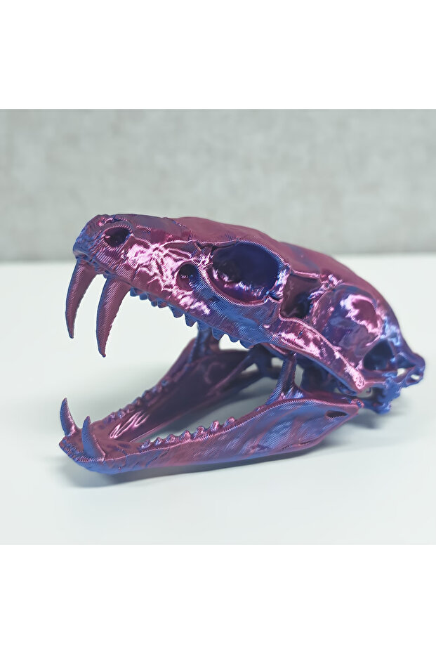 Red Blue Terrifying Cobra Skull Statue Ornament Cool Home Decor Snake Skull Desktop Ornament