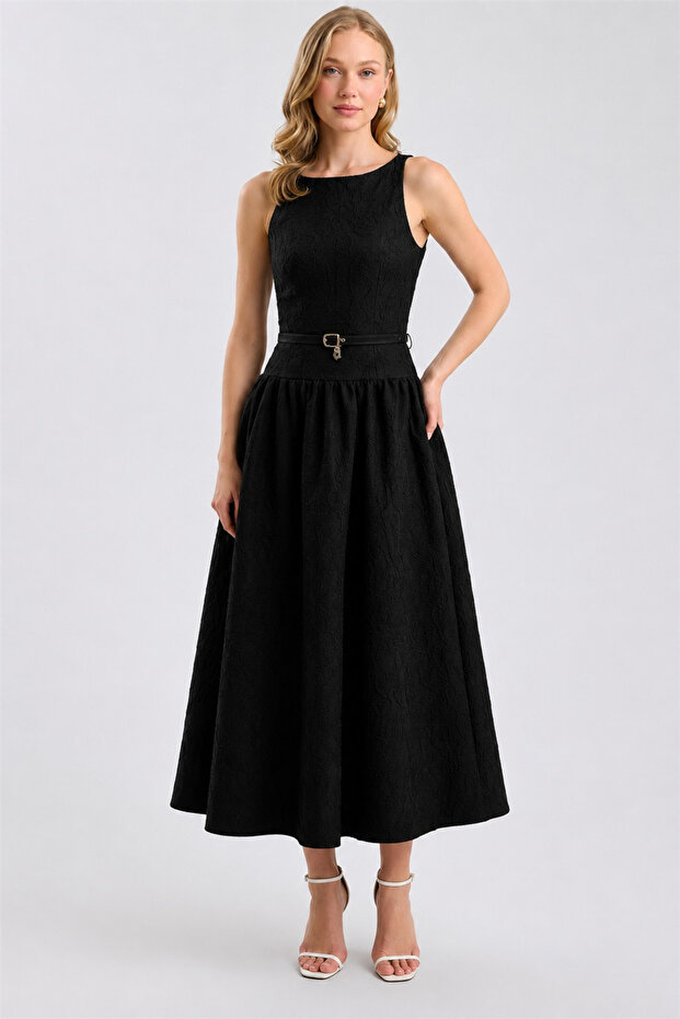 Jacquard Lureks Flared Midi Dress