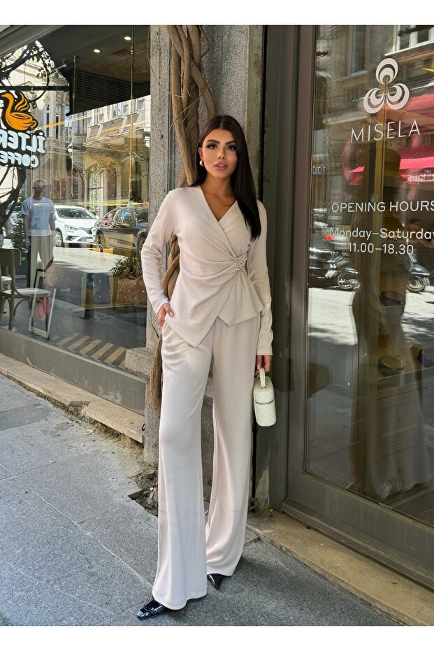 Women's Beige Side Buckle Double-Breasted Suit