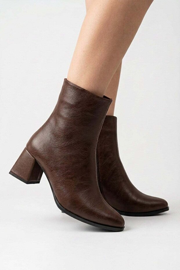 Women's Vanessa Brown 6 cm Thick Heeled Pointed Toe Zippered Boots