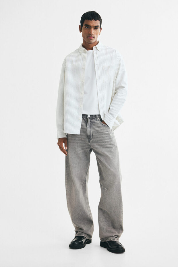 Loose Barrel Jeans