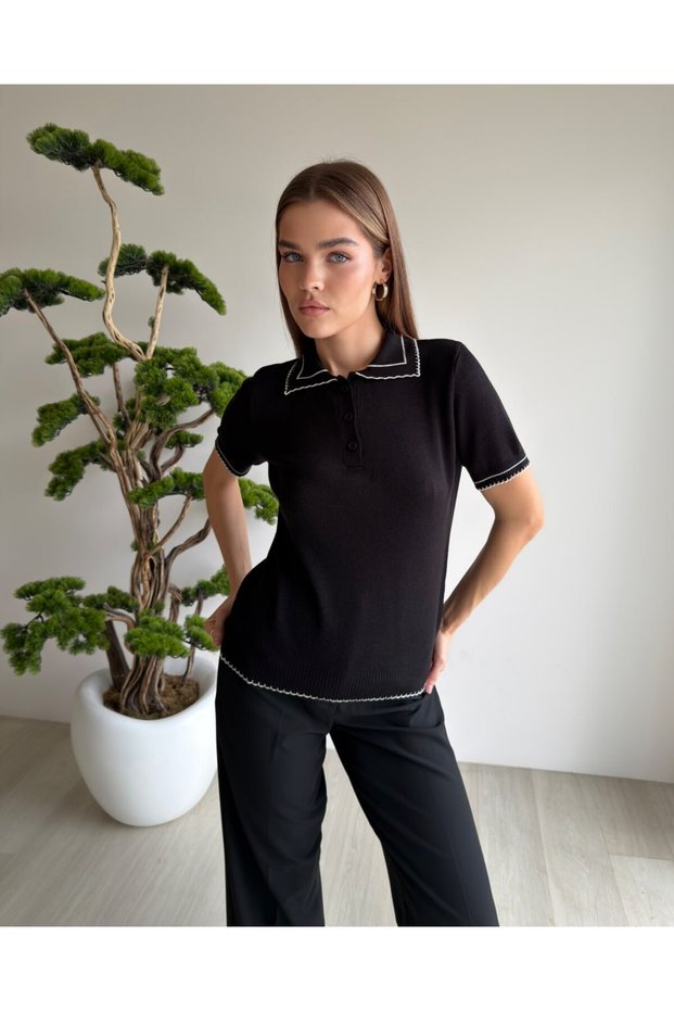 Women's Polo Collar Knit Sweater with Embroidery Detail