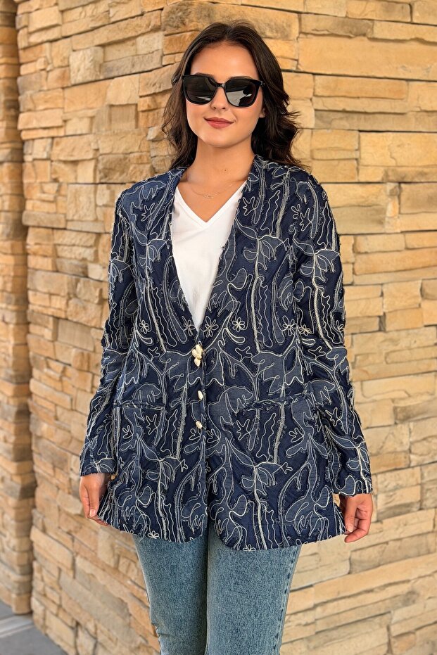 V Yaka Guipure Floral Lined Jacket