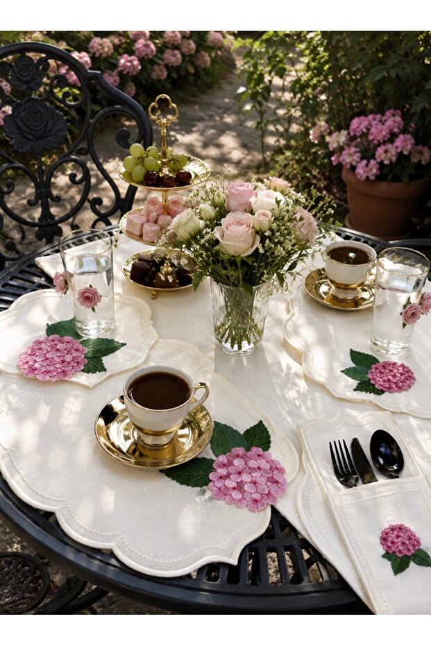 Ortanca Series 37-Piece Presentation Set for 12 People