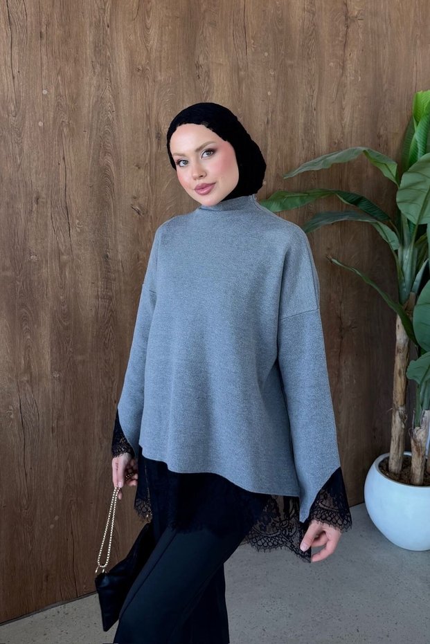 Elegant Lace Tunic Gray