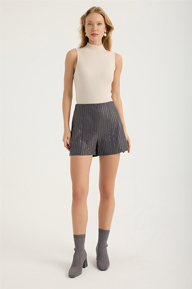 Sequined Side Zipper Shorts