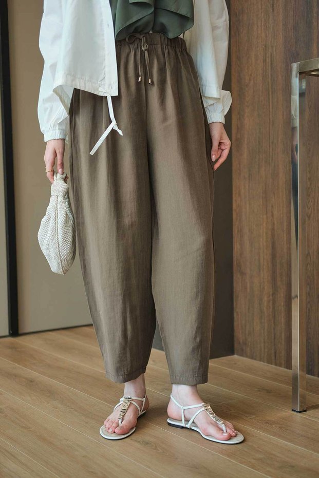 Women's Pants with Double Pocket Detail on the Back, Elastic Waist and Laces, Khaki Green