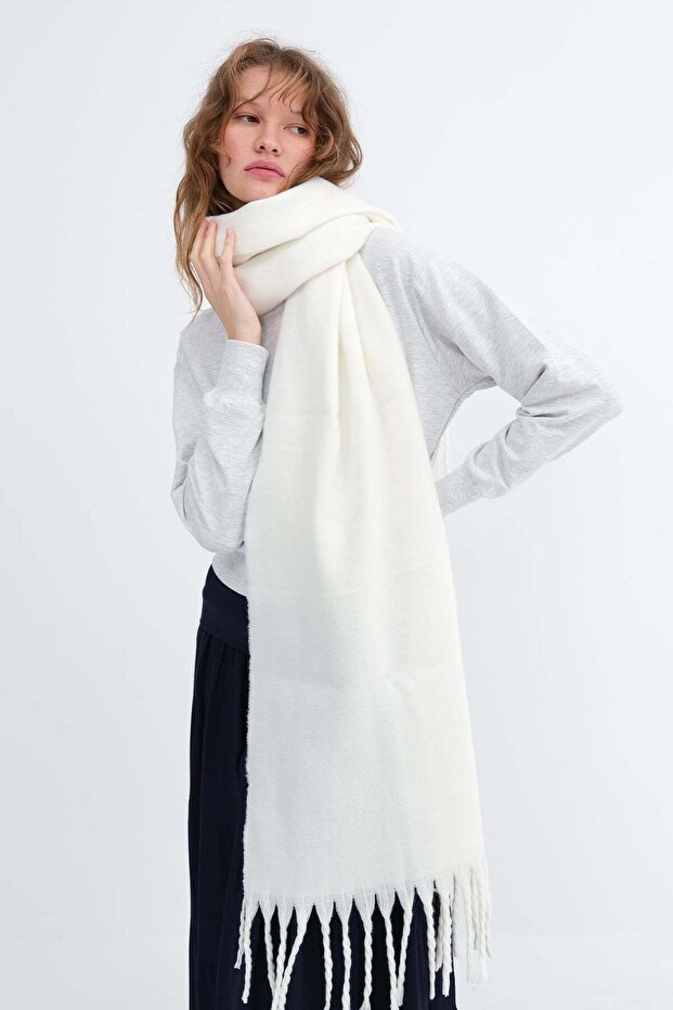 Tasseled Shawl4002