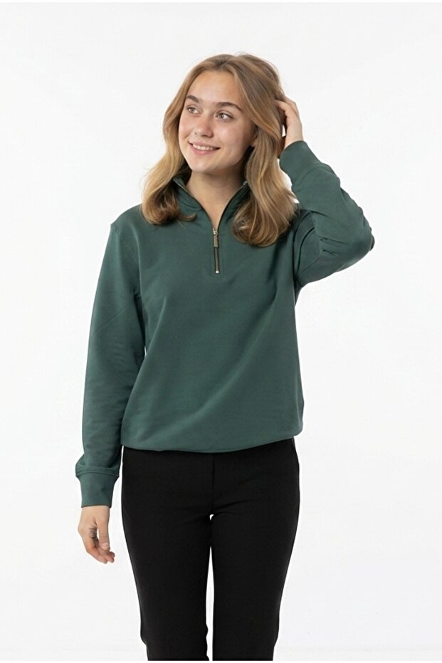 Women's Half-Zip Round Neck Casual Comfortable Cut Sweatshirt