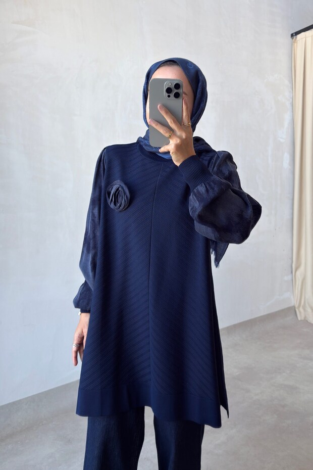 Rose Silk Cupra Sleeve Tunic - Navy Blue
