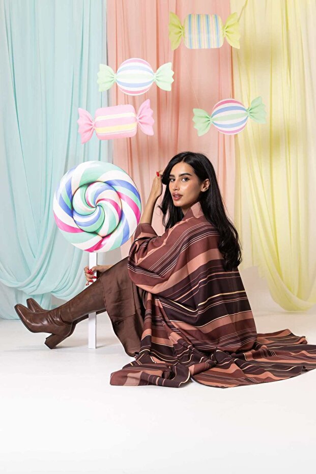 MWT1198 - عباية مخطط |striped abaya