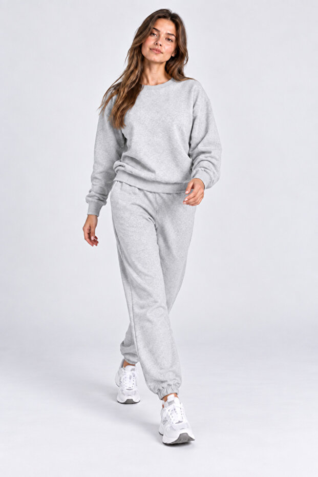 Women's Gray Basic Crew Neck Sweatshirt Jogger Tracksuit Set – Casual Comfortable 2-Piece Set