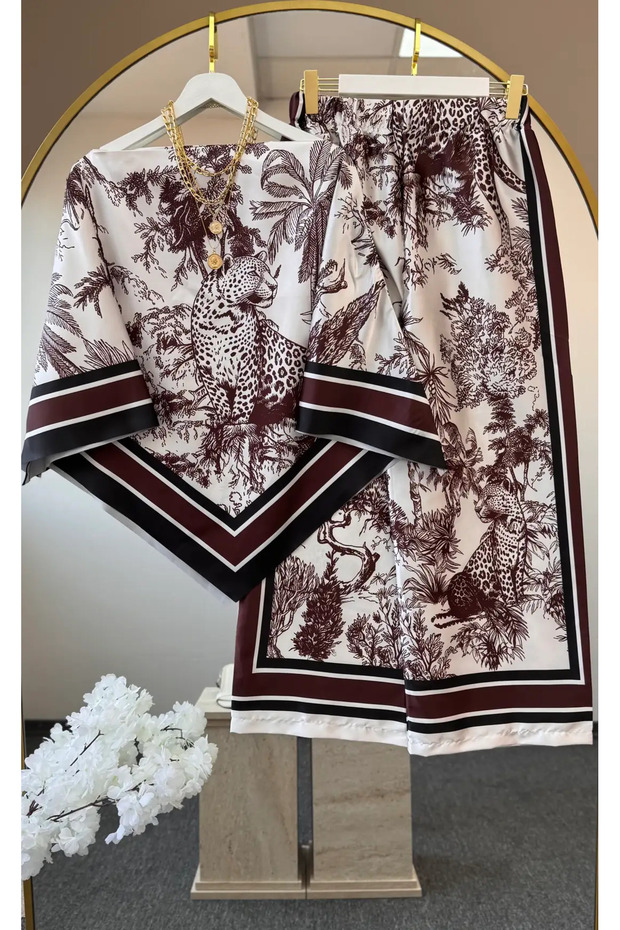 Digital Satin Look Women's Suit