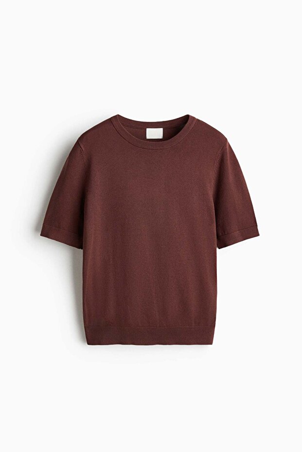 Fine-knit top