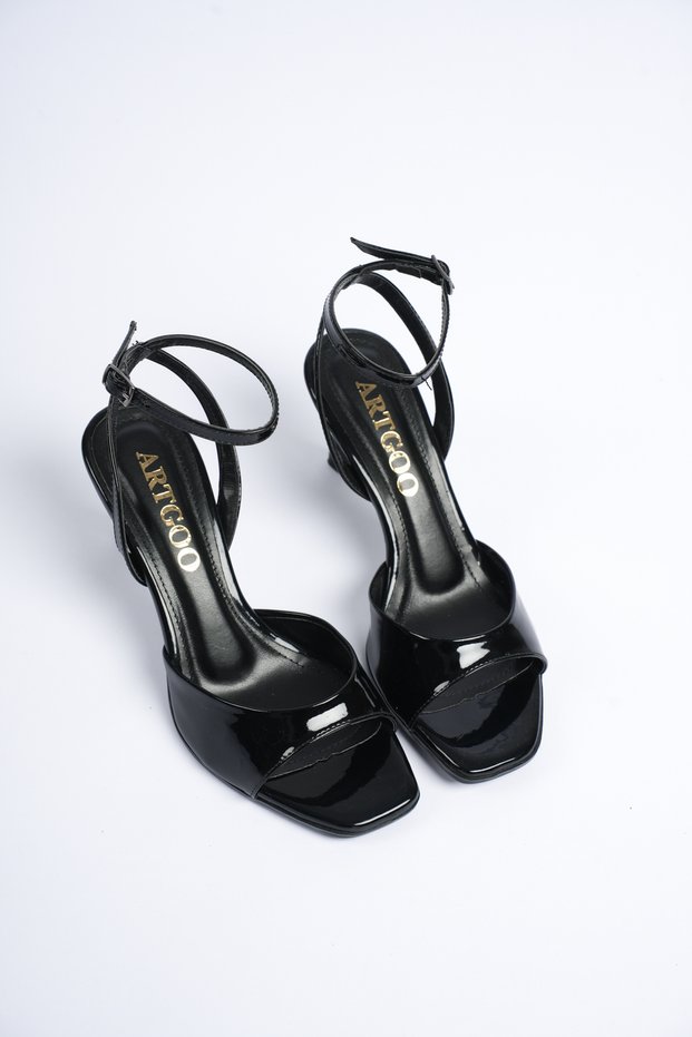 Women's Black Patent Leather Daily Comfortable Classic Heeled Shoes