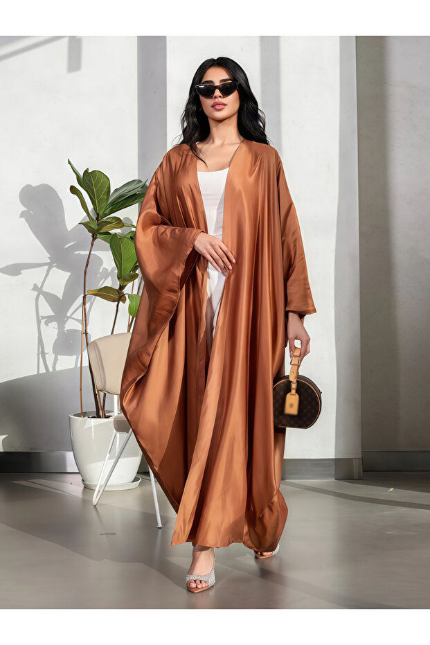 عباءة برونزية من الساتان
