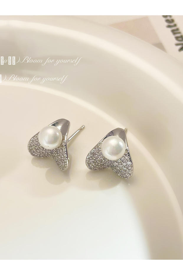 Faux Pearl Stud Earrings