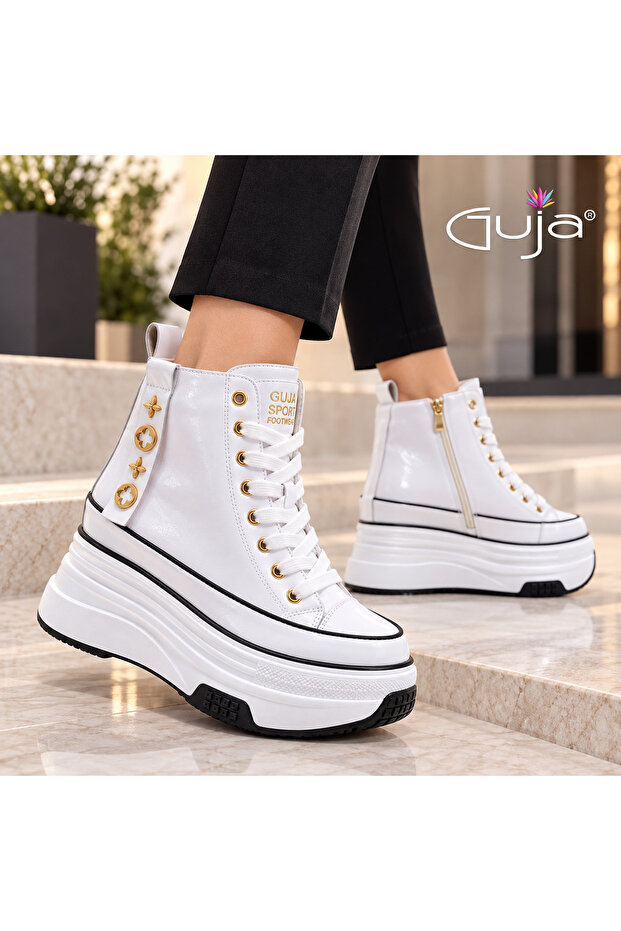 26K336 Filled Heel Patent Leather Boots