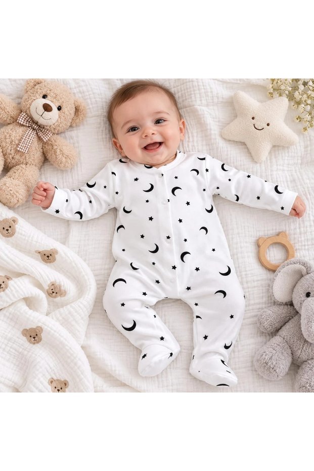 Baby jumpsuit with moon and star printed booties
