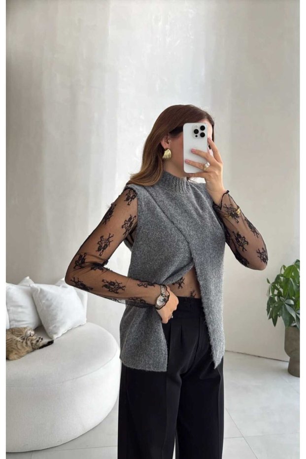 Women's Lace Detailed Turtleneck Sweater