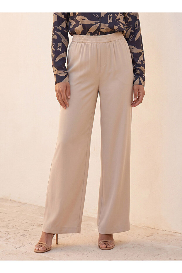 بنطلون ذكي واسع الساق بخصر مطاطي