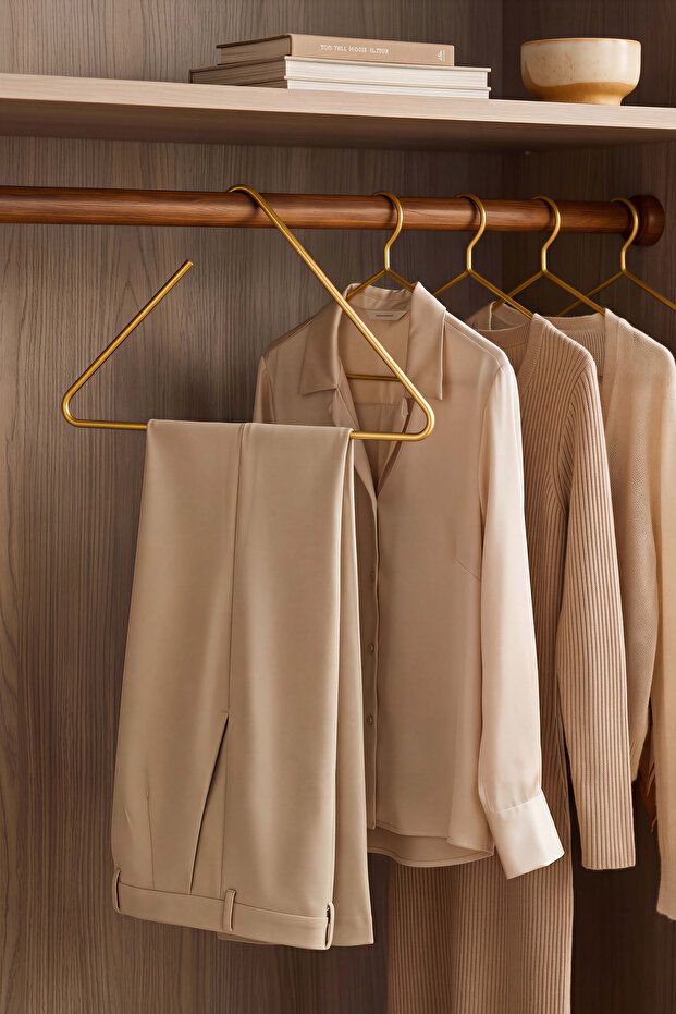 Gold Triangle Metal Clothes Hanger
