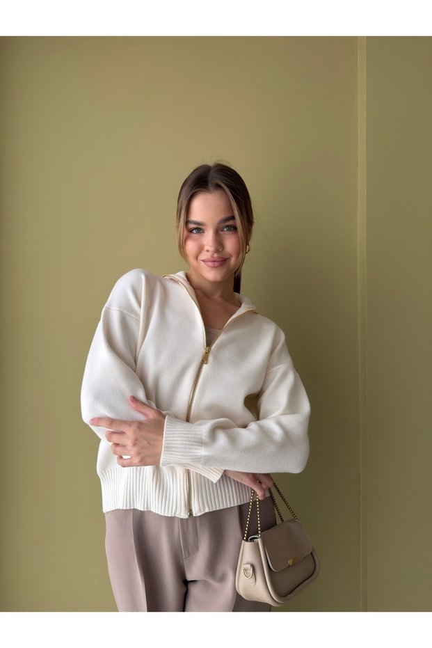 Turtleneck Zippered Soft Textured Sweatshirt