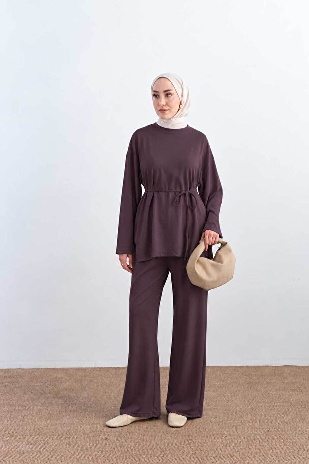 Women's Crew Neck Waist Tie Set in Plum