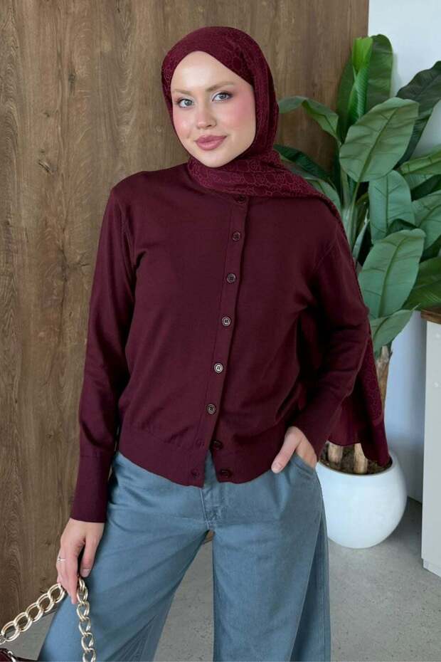 Elegant Corsman Cardigan Burgundy
