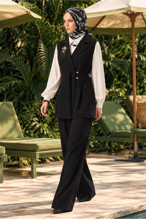 Vest and Pants Suit 46440