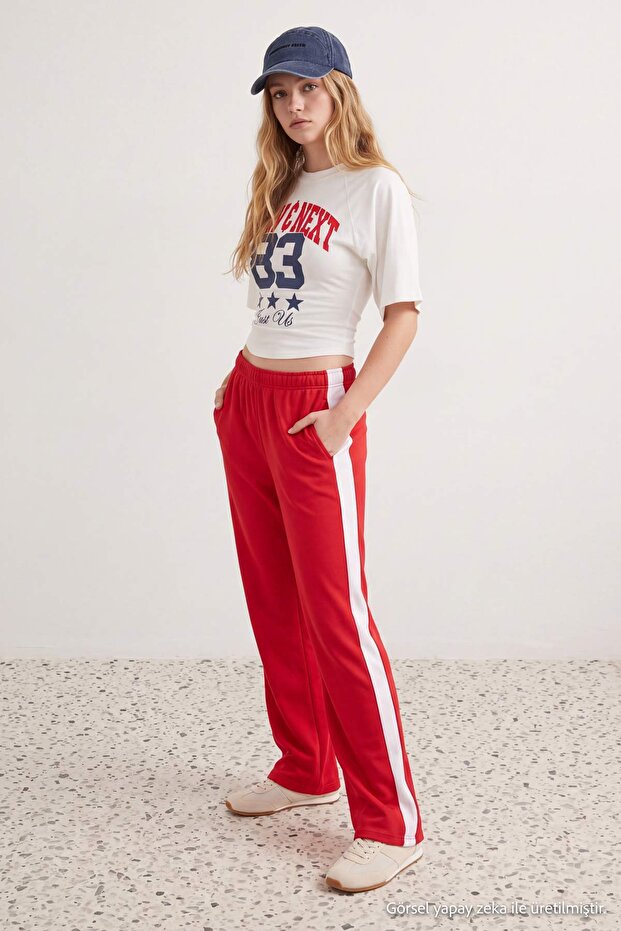 Red Wide Leg Knitted Sweatpants with Side Stripes and Elastic Waist Twoaw27Ea00008
