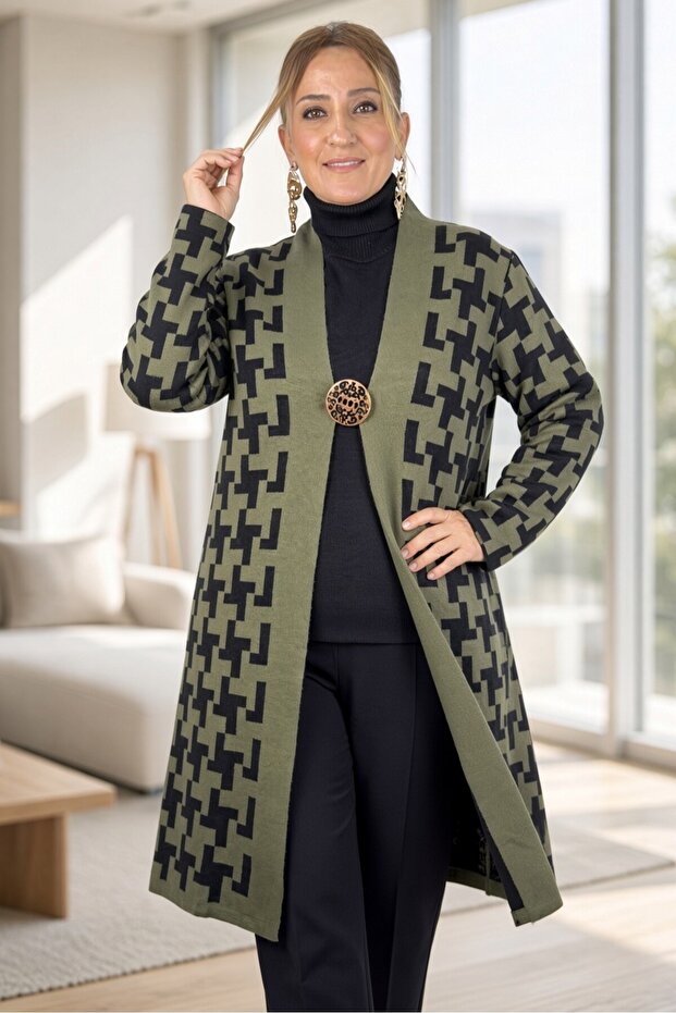 Geometric Patterned Broch Detailed Long Sleeve Shal Collar Large Size Knitting Cardigan