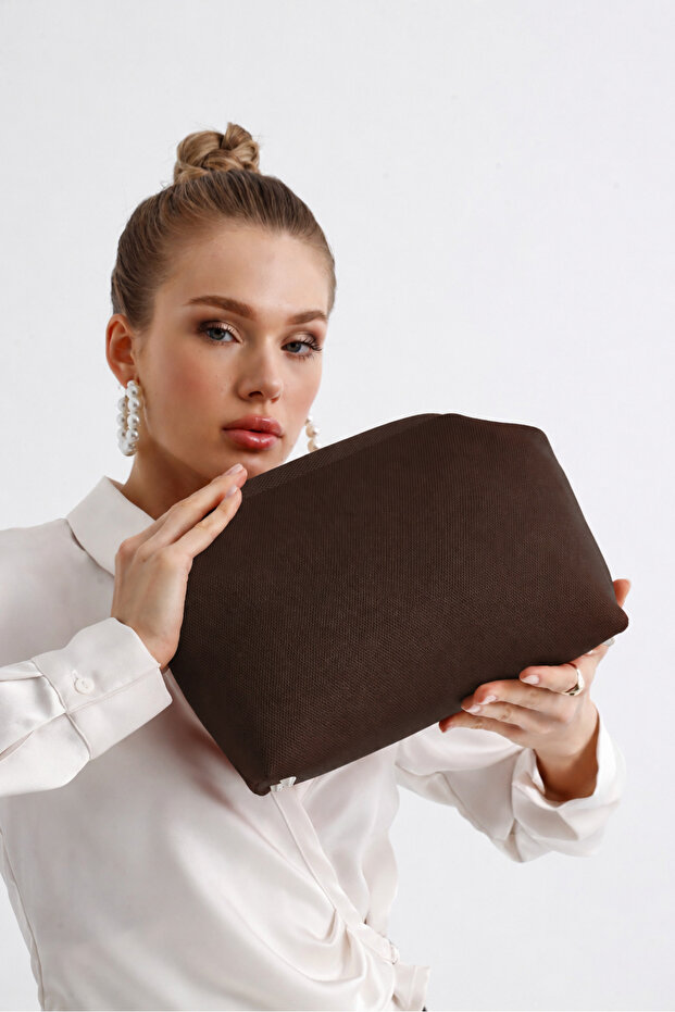 Heybes Women's Brown Strap Clutch Portfolio Handbag