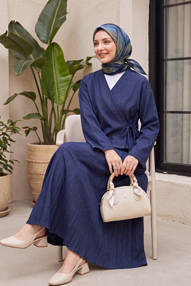Linen Suit with Lace-Up Front Skirt - Navy